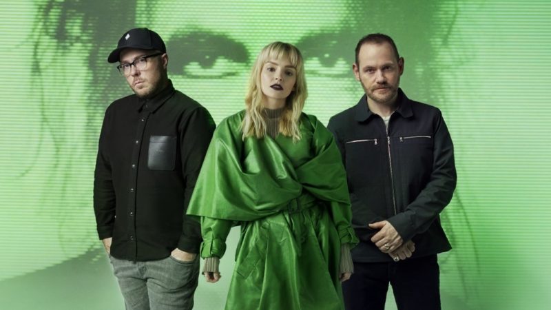 Chvrches lança novo single 'How Not To Drown' com Robert Smith, do The Cure