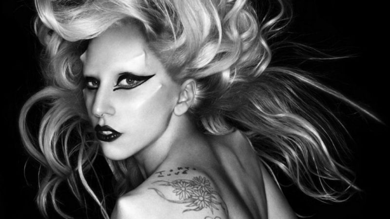 Lady Gaga celebra 10 anos de 'Born This Way' com 6 versões inéditas; ouça