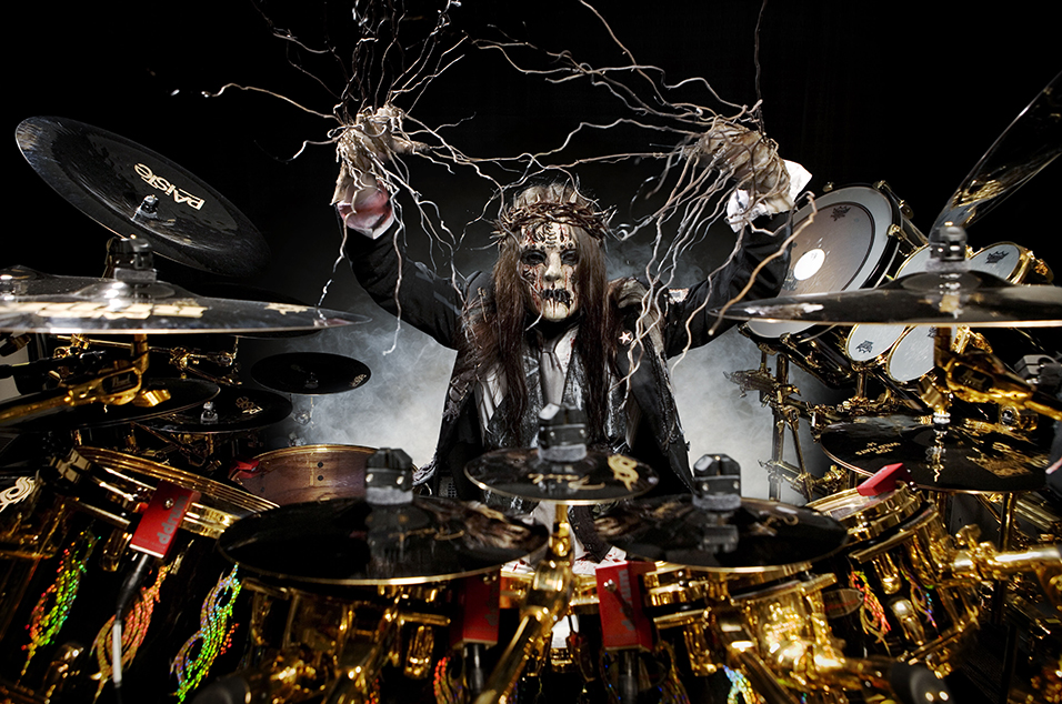 Slipknot presta homenagem a Joey Jordison: ‘Sem ele nós não existiríamos’