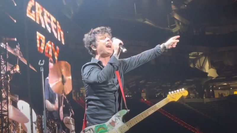 Green Day faz cover de 'Rock And Roll All Nite', do KISS; Paul Stanley e Gene Simmons aprovam