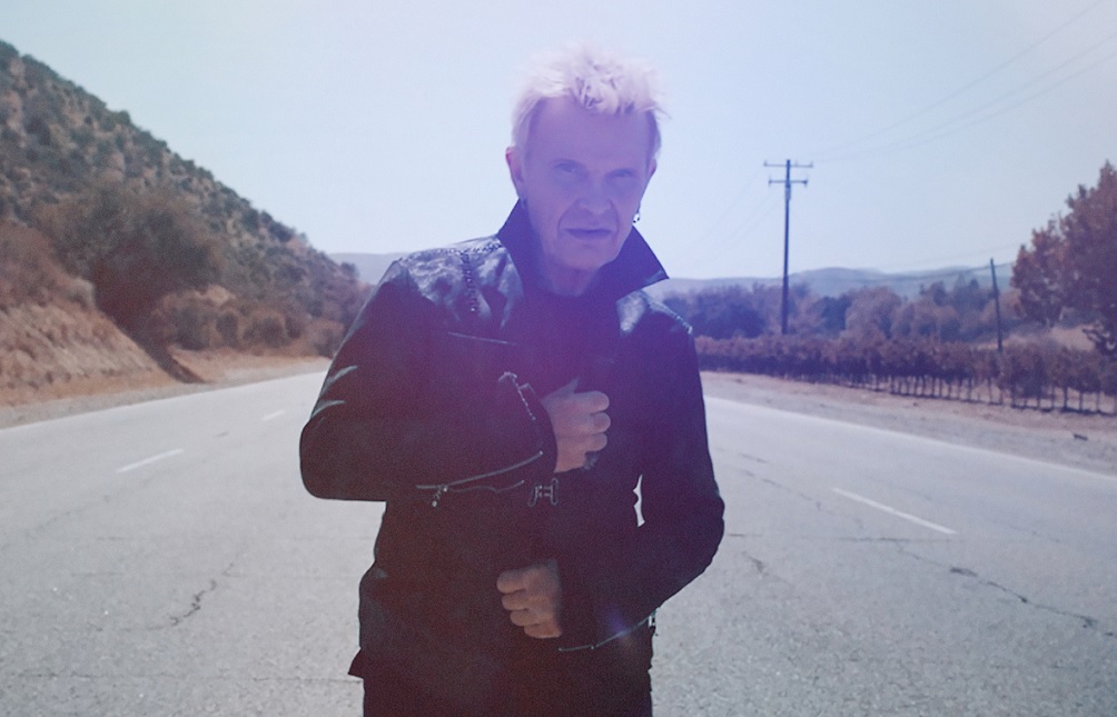 Billy Idol está de volta com a inédita ‘Bitter Taste’; assista clipe