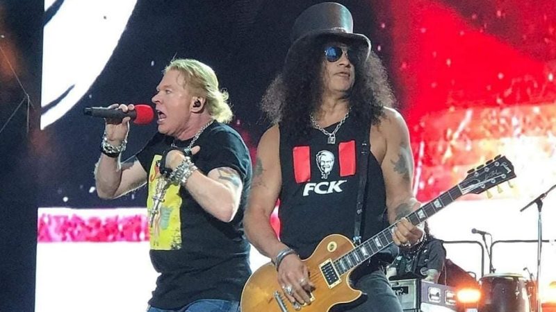 Guns N' Roses apresenta 'nova música' em show em Boston; confira 'Absurd'