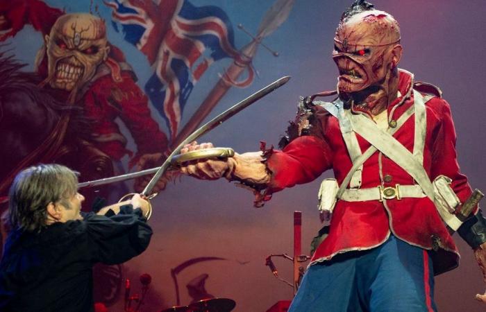 Iron Maiden: Bruce Dickinson planeja combate de sabres de luz com mascote Eddie