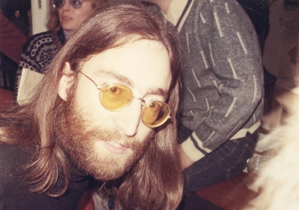John Lennon: gravação com música inédita é vendida por R$ 315 mil em leilão