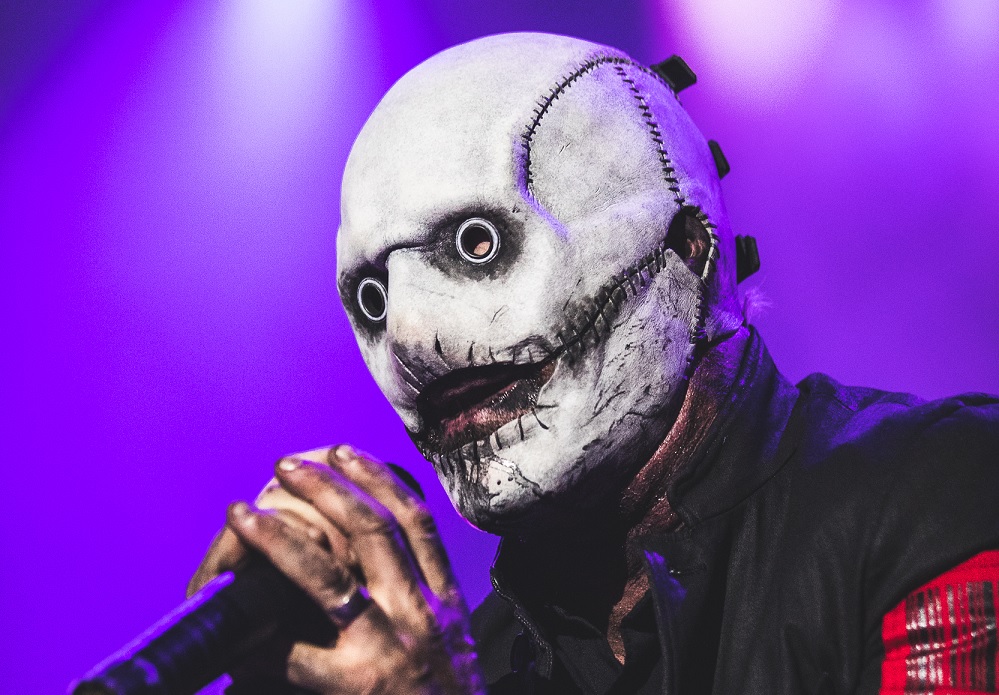 Corey Taylor, do Slipknot, presta homenagem às vítimas do Festival Astroworld