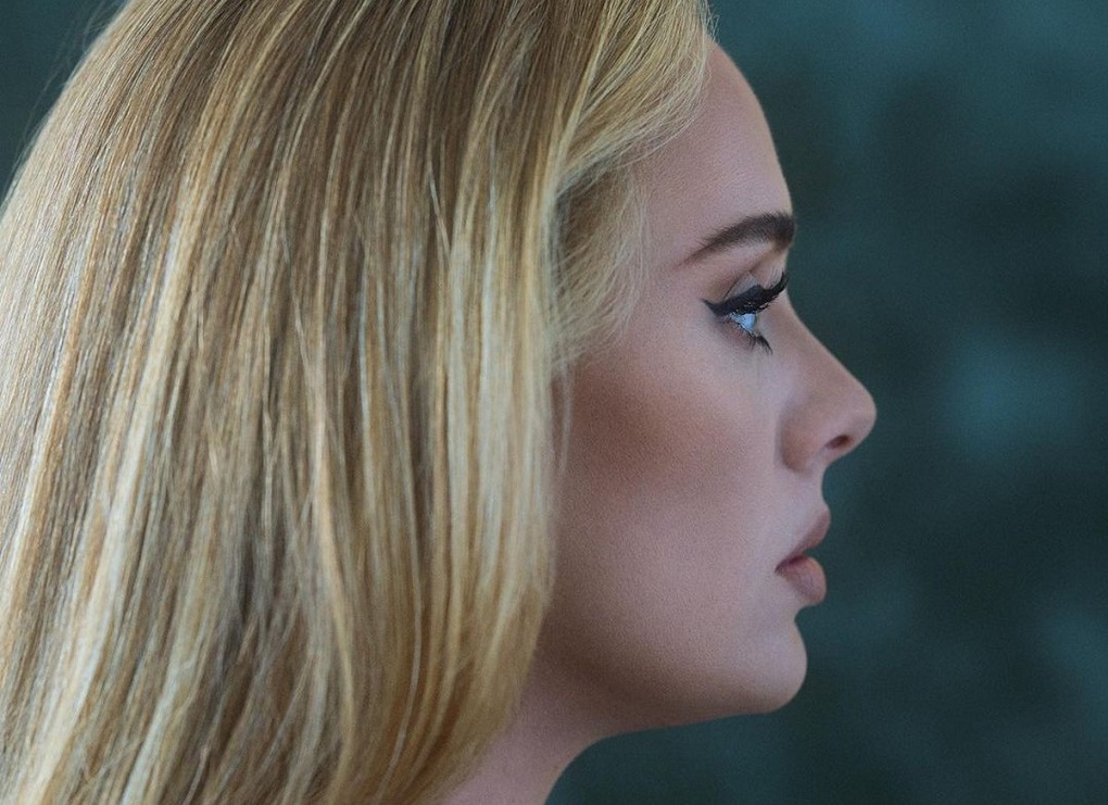 Adele anuncia lançamento do novo álbum ’30’ para novembro