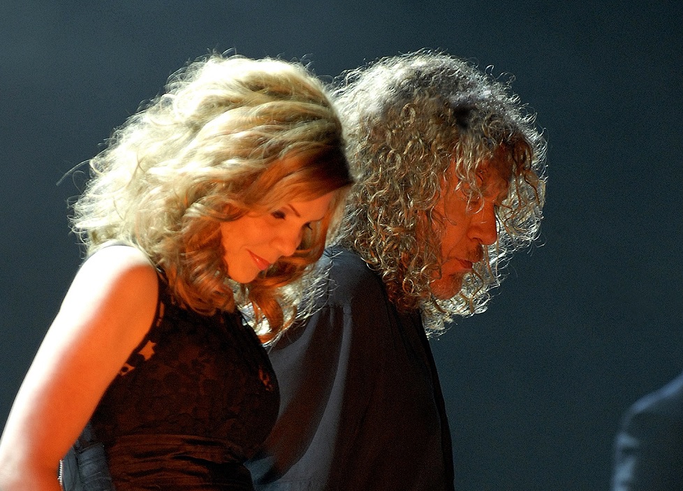 Robert Plant e Alison Krauss lançam novo single ‘It Don’t Bother Me’