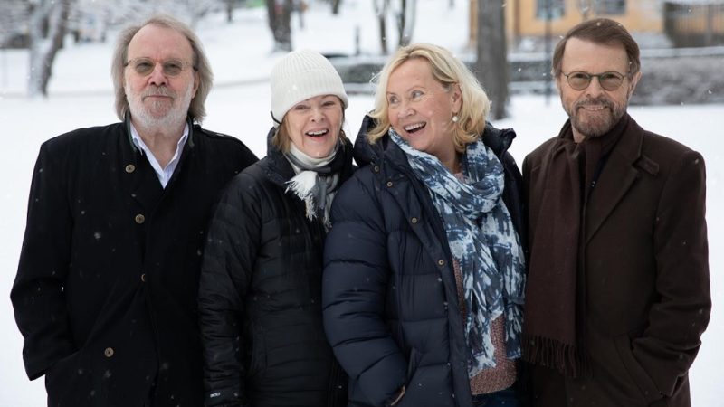 ABBA lança single natalino 'Little Things'; assista clipe