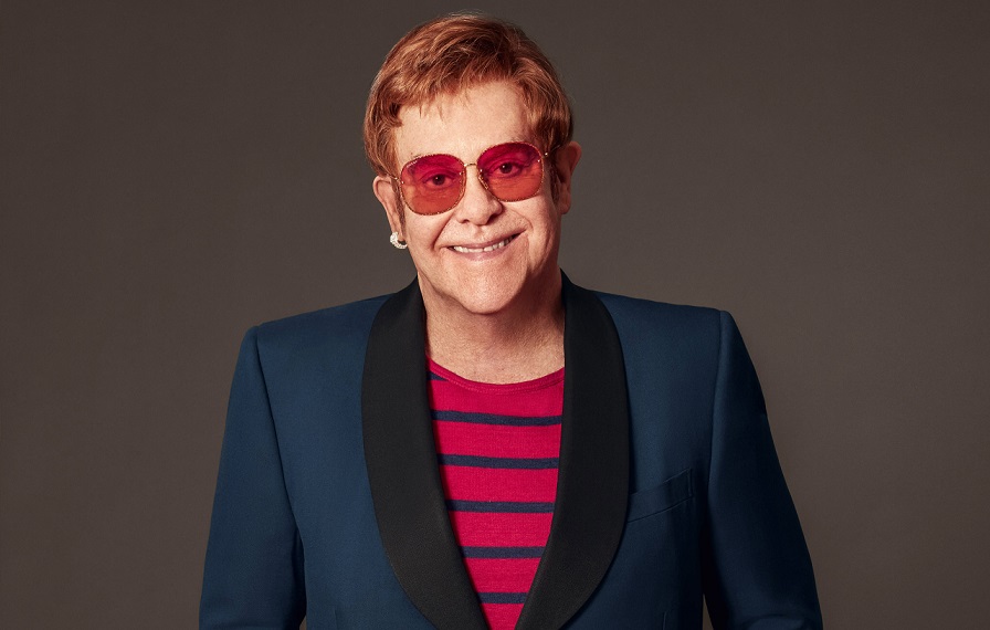Elton John adia shows após testar positivo para a covid-19
