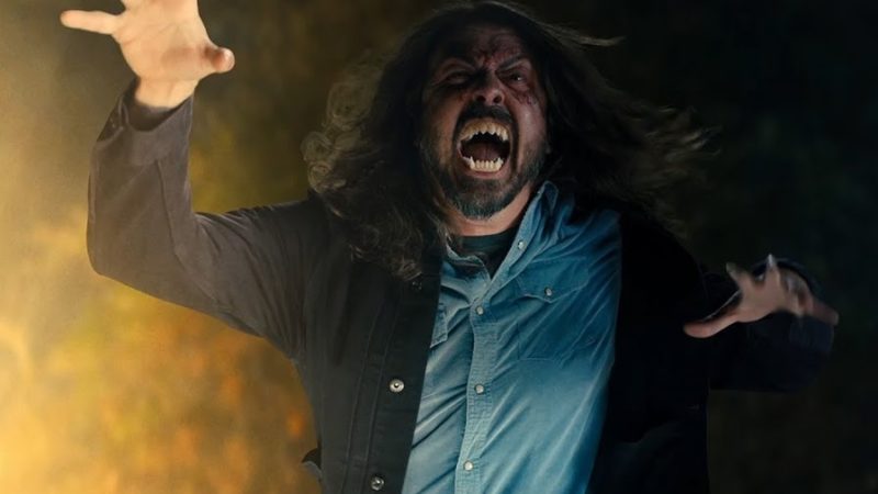 Foo Fighters divulga trailer sem censura de 'Studio 666'