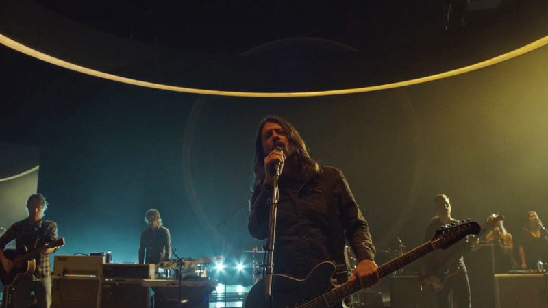 Foo Fighters: assista show da banda como parte do Super Bowl