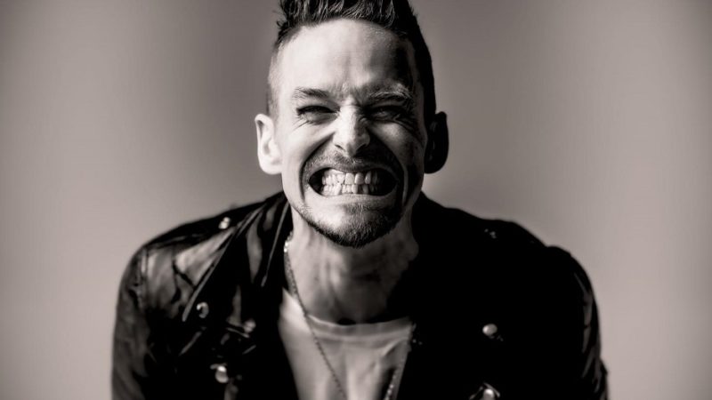 Skid Row anuncia Erik Grönwall (H.E.A.T) como novo vocalista