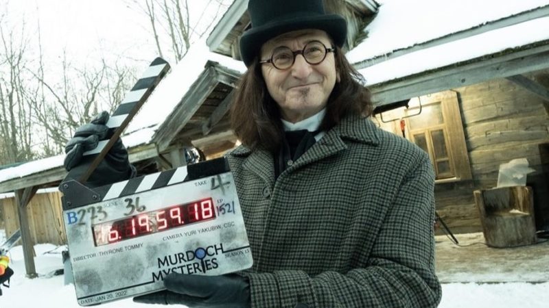 Geddy Lee, do Rush, participa de episódio da série 'Mistérios do Detetive Murdoch'