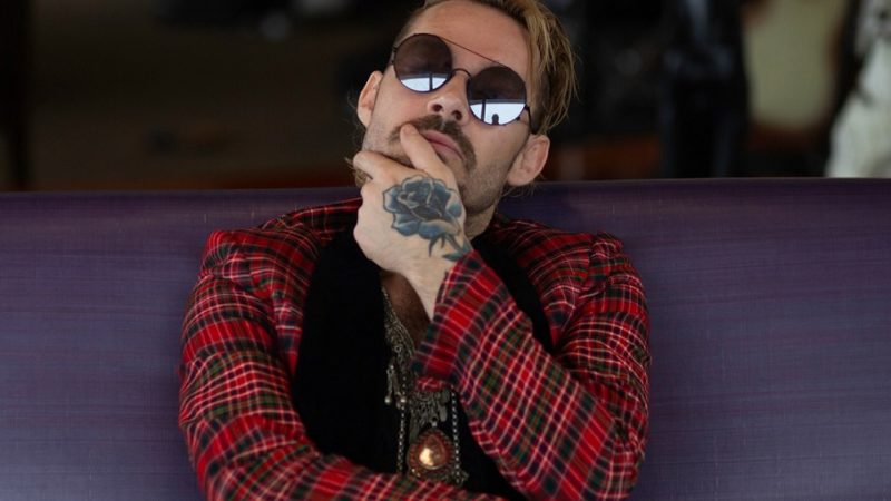 Daniel Johns (Silverchair) se interna em clínica de reabilitação após provocar acidente