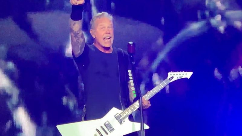 Metallica inicia turnê brasileira com show em Porto Alegre; assista