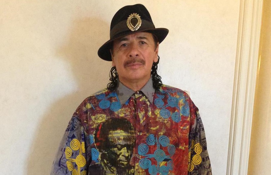Carlos Santana adia próximas datas de turnê após desmaiar em show