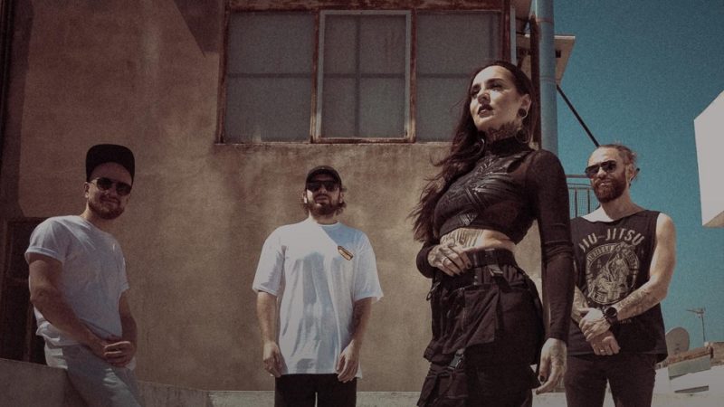 Jinjer realiza única apresentação no Brasil neste sábado