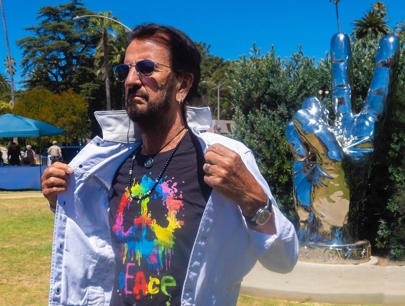Ringo Starr cancela turnê após testar positivo para Covid-19 pela segunda vez