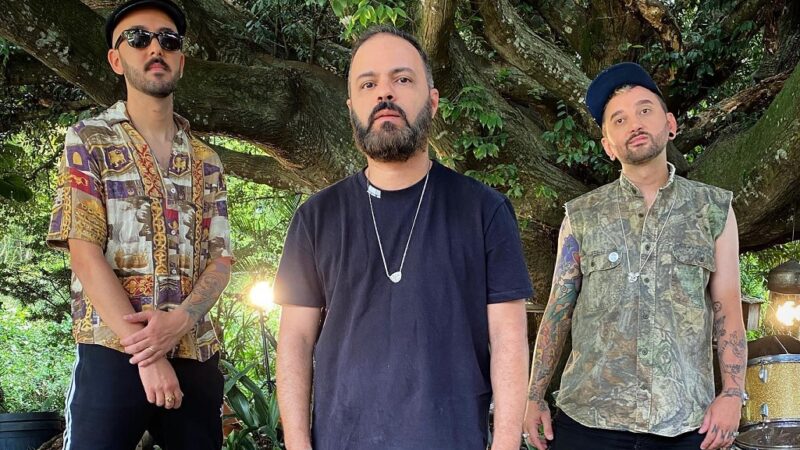 Fábrica Civil anuncia novo single 'Insípido Beijo'