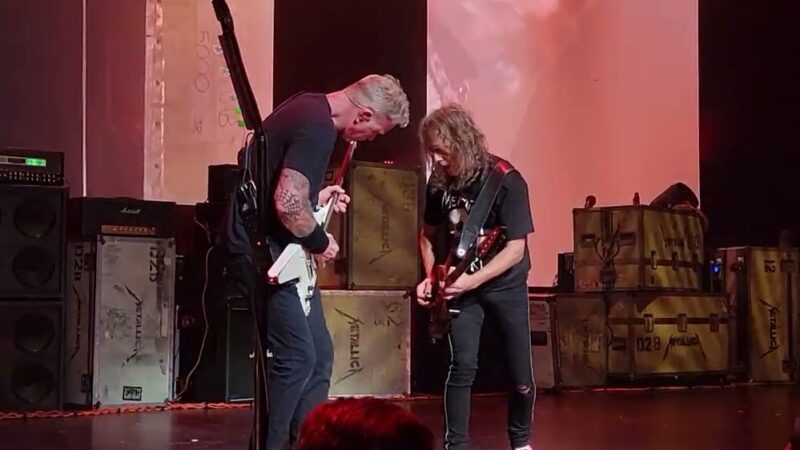 Metallica faz show com músicas do ‘Kill ‘Em All’ e ‘Ride The Lightning’ em memória ao casal Zazula