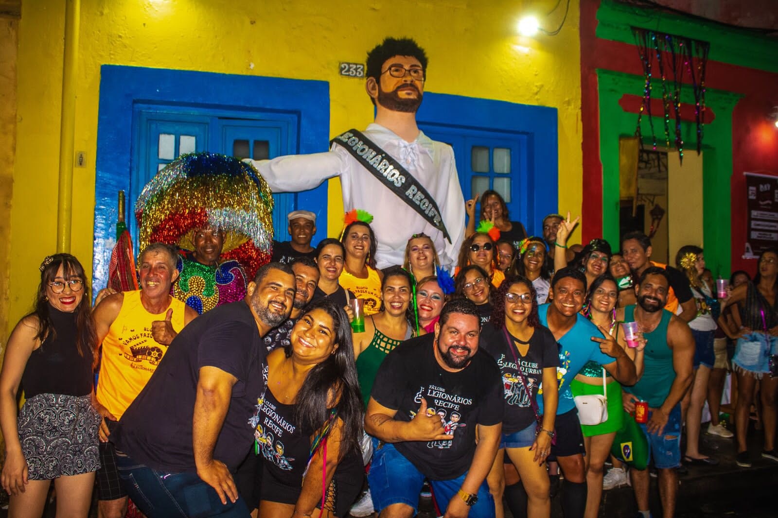 Renato Russo: boneco gigante do cantor desfila no Carnaval em Olinda