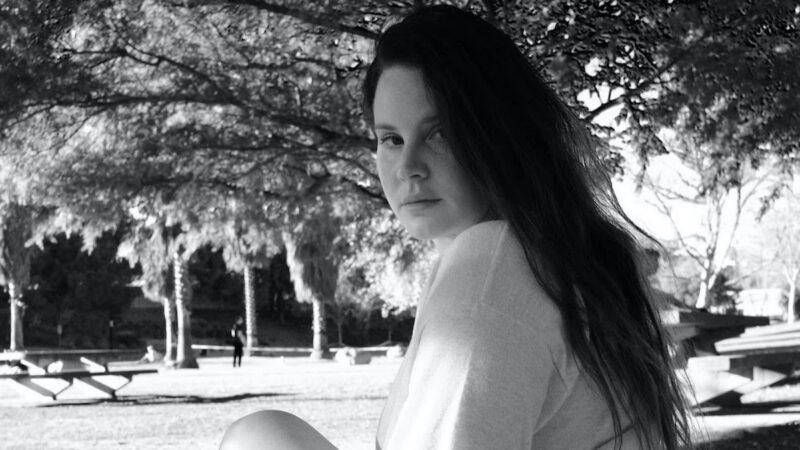 Lana Del Rey divulga novo single 'A&W'