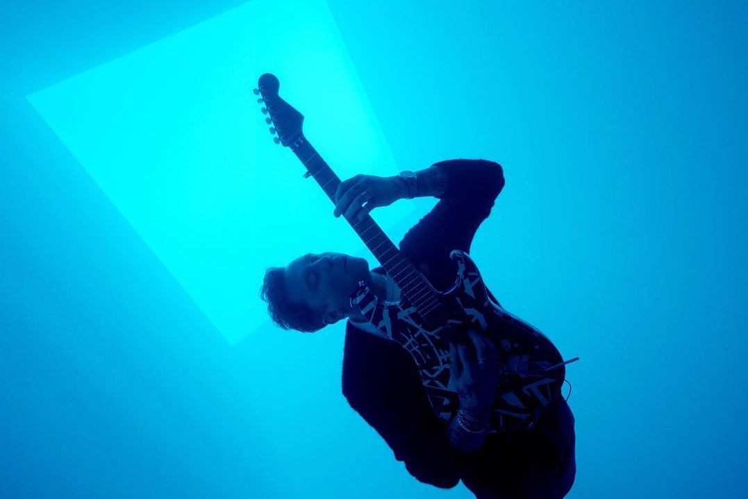 McFly lança novo single ‘Where Did All the Guitars Go?’; confira clipe
