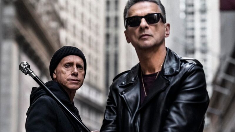 Depeche Mode lança novo álbum 'Memento Mori'