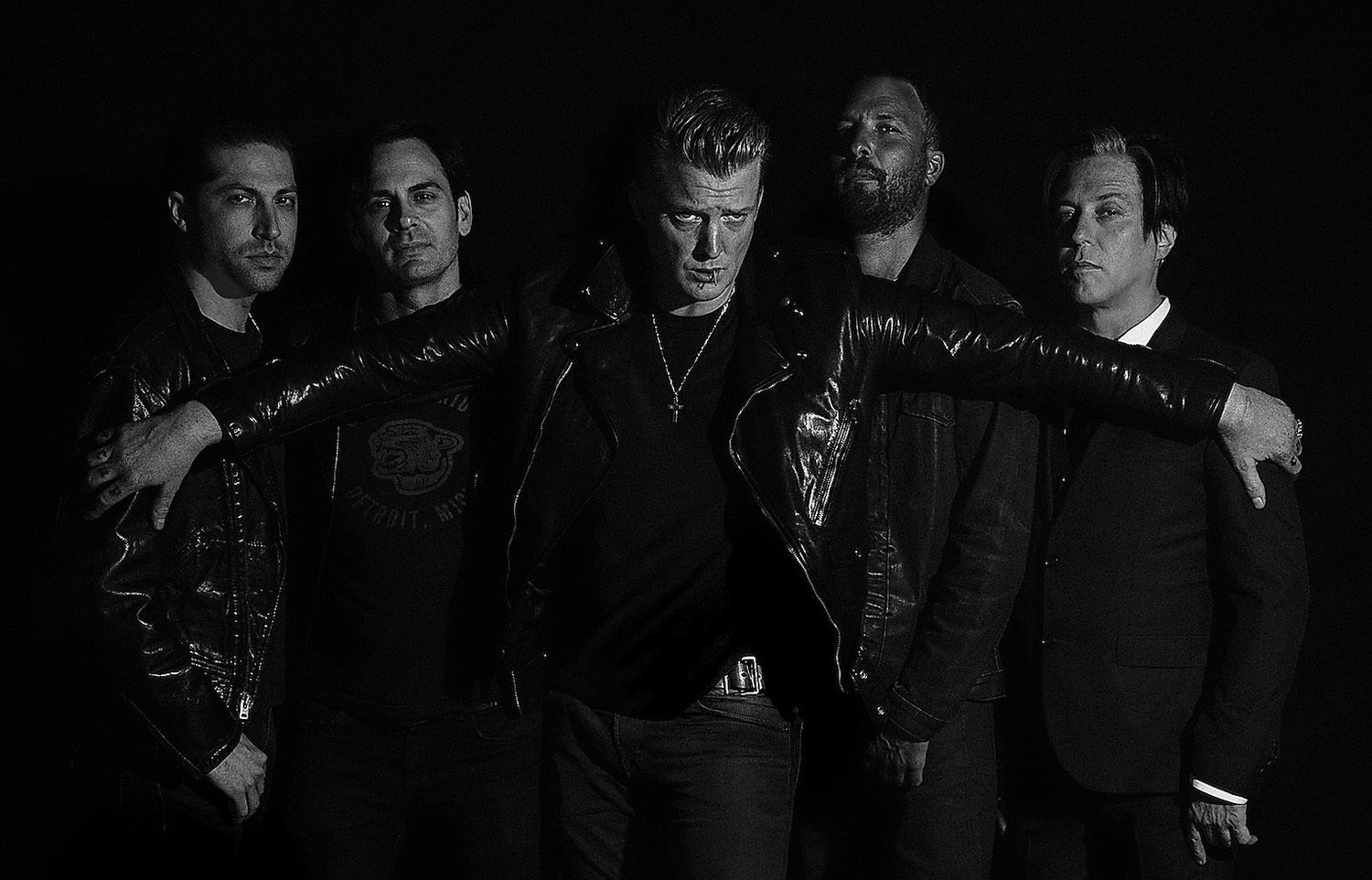 The Town anuncia Queens of The Stone Age e Pitty no dia do Foo Fighters
