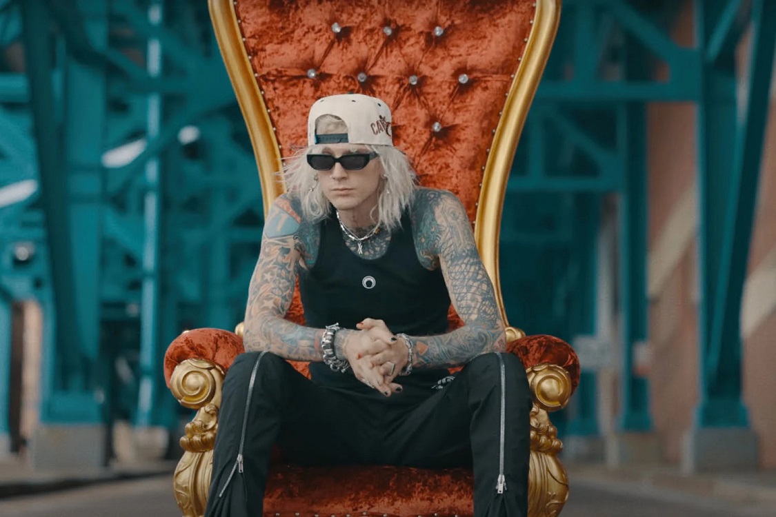 Machine Gun Kelly lança novo single ‘Pressure’; assista clipe