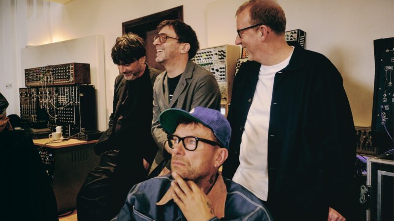 Blur anuncia álbum e lança a inédita 'The Narcissist'