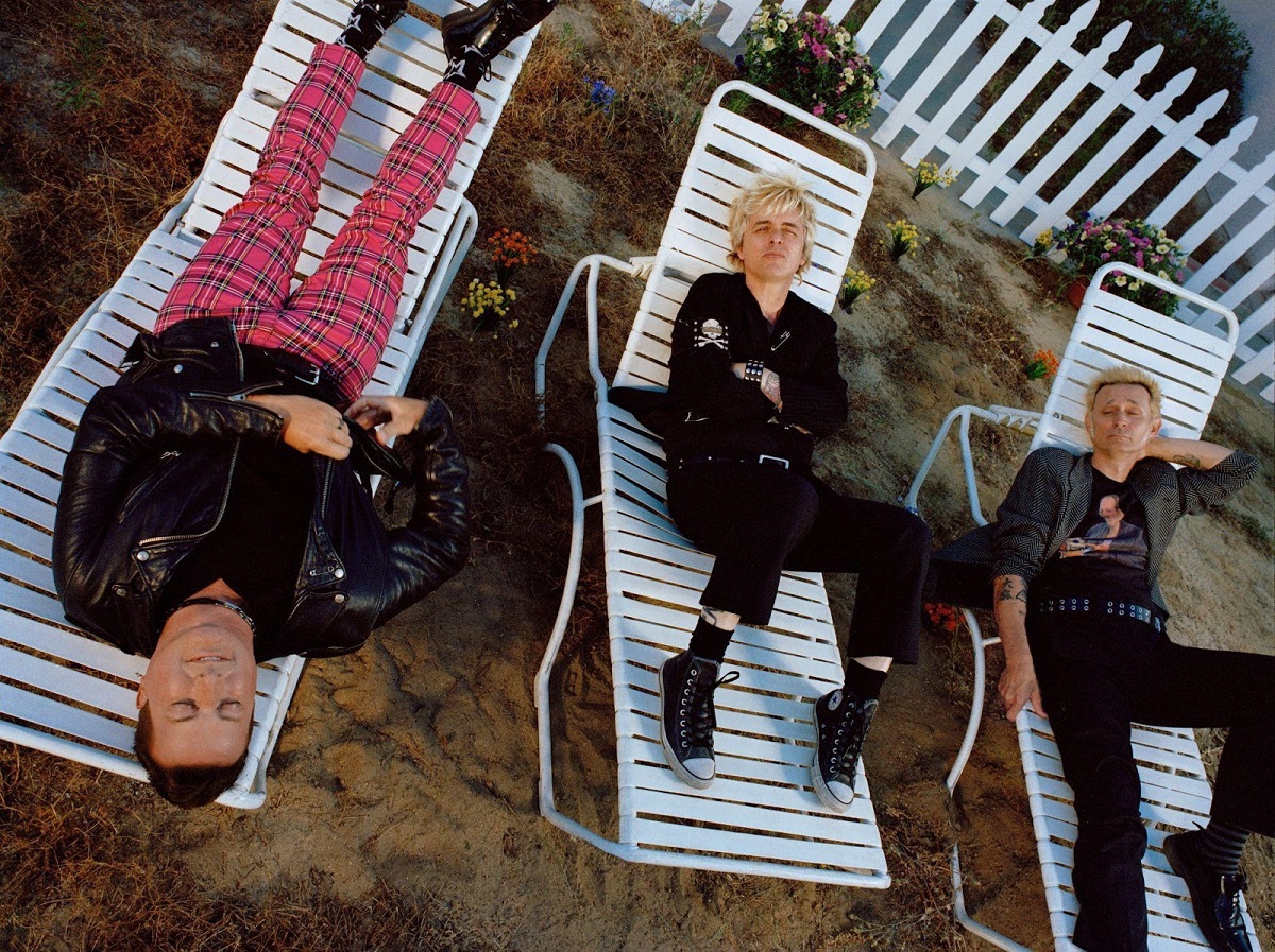 Green Day anuncia novo álbum e lança clipe de single inédito