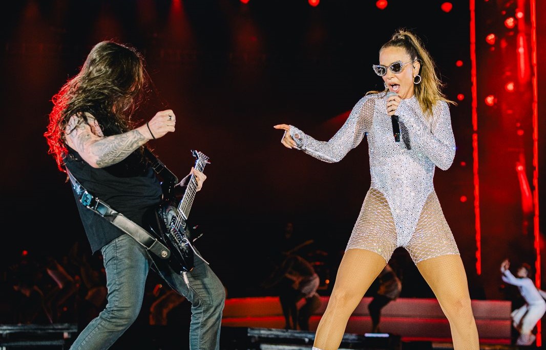 Andreas Kisser participa de show de Ivete Sangalo no Maracanã