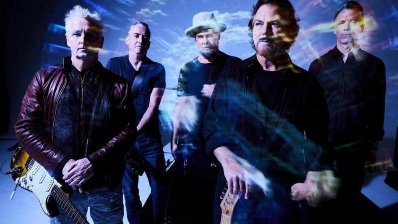 Pearl Jam anuncia novo álbum e lança a faixa-título 'Dark Matter'