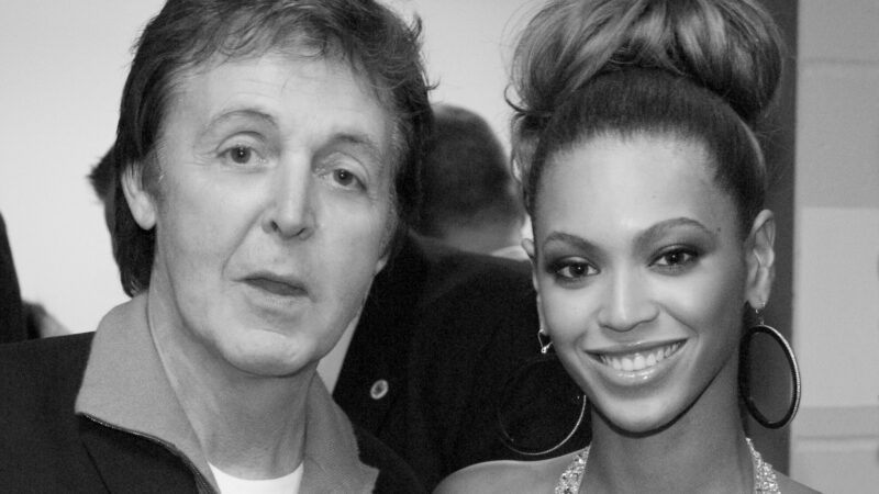 Paul McCartney ficou 'muito feliz' com cover de 'Blackbird' feito por Beyoncé