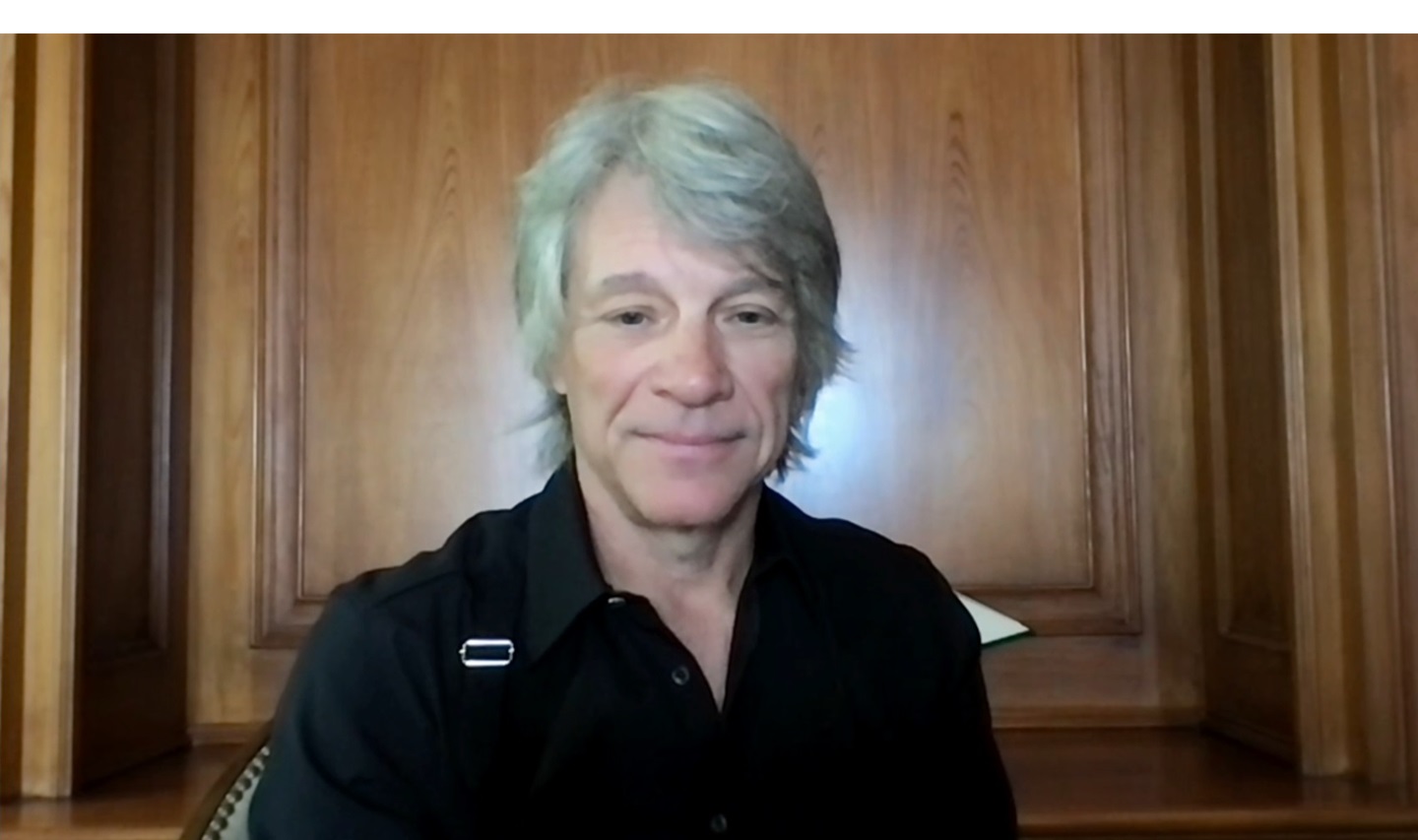 Jon Bon Jovi diz que buscou a verdade em documentário e espera voltar ao Brasil