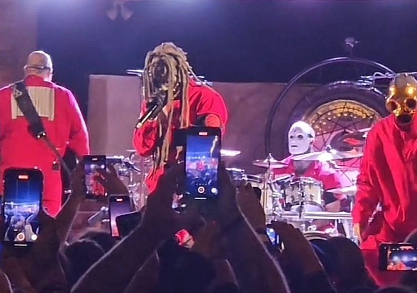 Slipknot faz primeiro show com ‘misterioso’ novo baterista