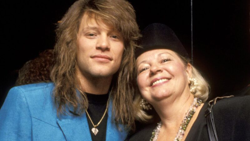 Jon Bon Jovi lamenta morte da mãe: 'ela fará muita falta'