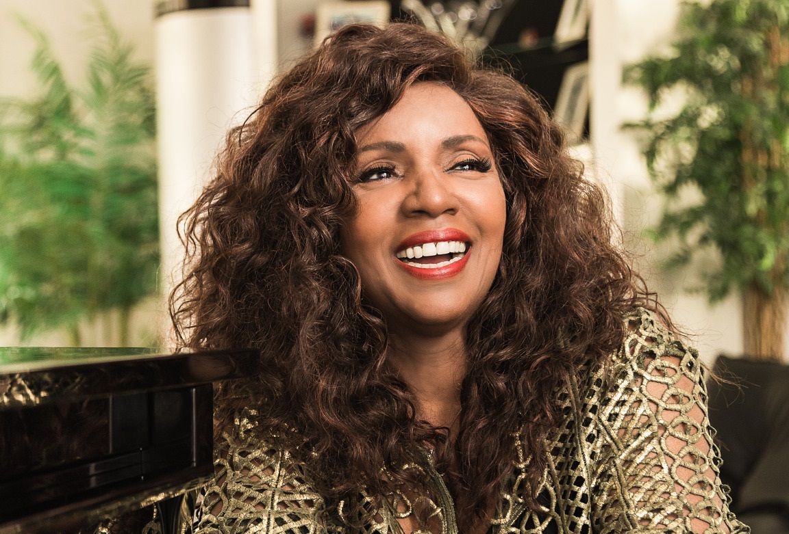 Gloria Gaynor se prepara para show solo em São Paulo