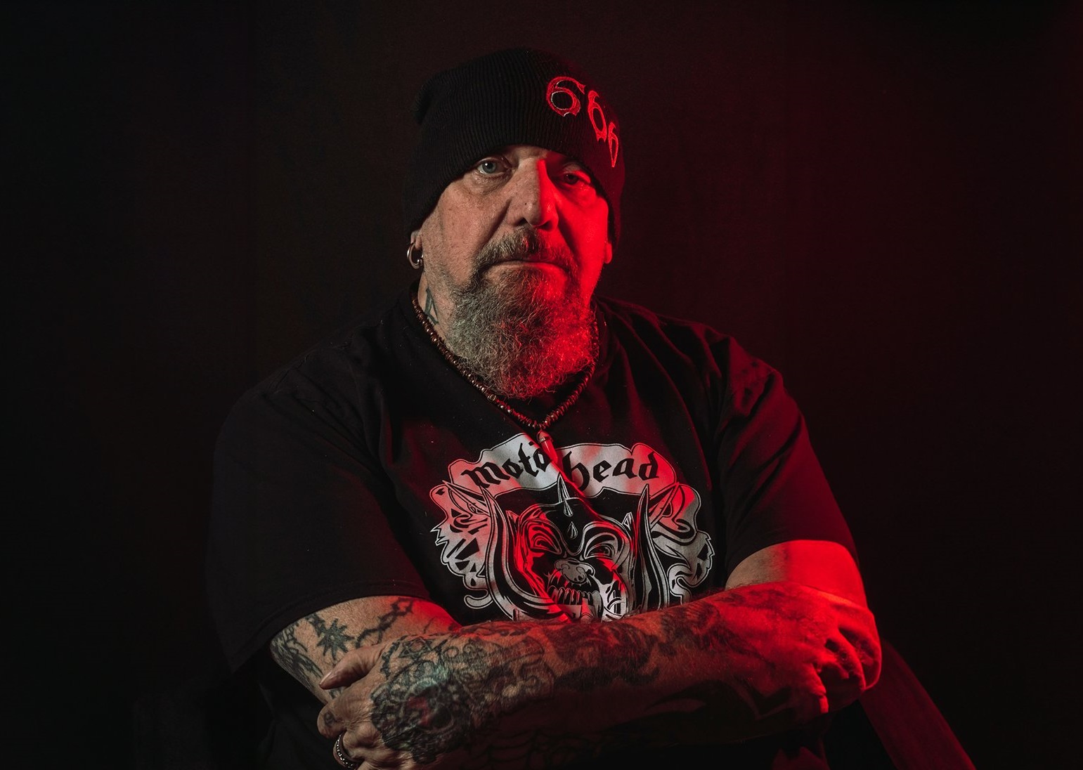 Paul Di’Anno, ex-vocalista do Iron Maiden, morre aos 66 anos