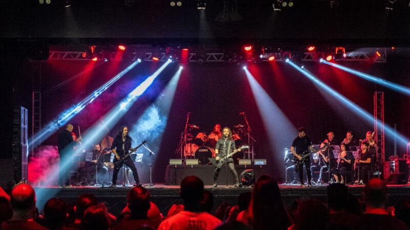 Metallica Symphonic Tribute revive álbum 'S&M' no Tokio Marine Hall em SP