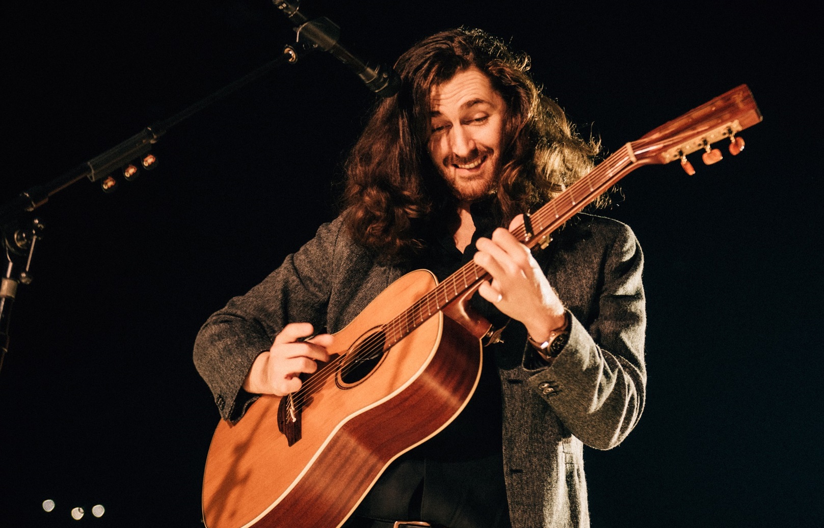 Hozier anuncia dois shows no Brasil