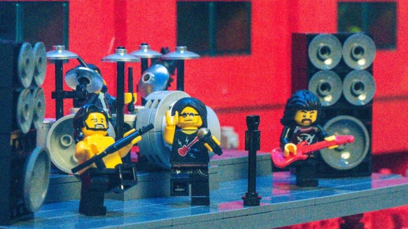 Black Sabbath ganha versão Lego antes de último show