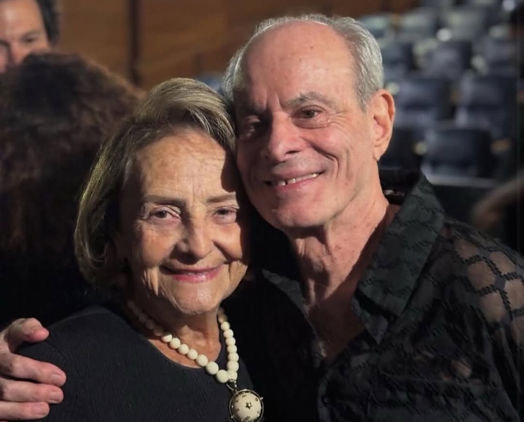 Exposição ‘Cazuza Exagerado’ recebe Lucinha Araújo e Ney Matogrosso no ‘Cazuza Day’