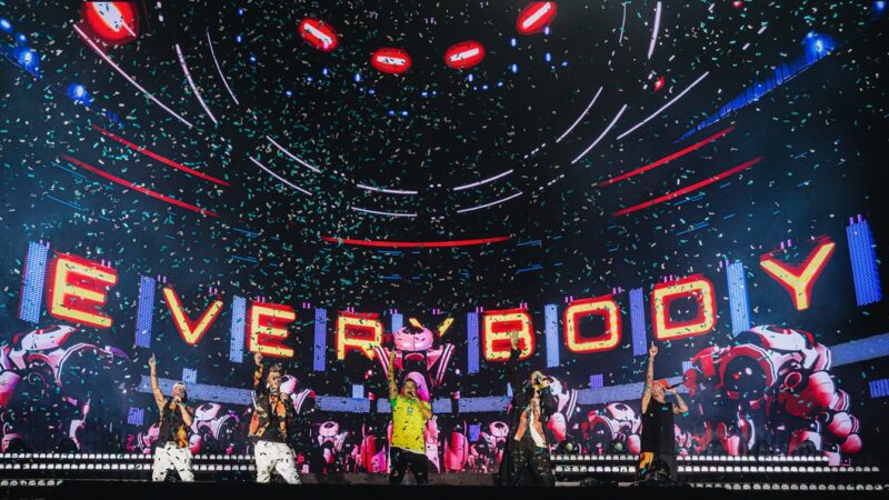 Backstreet Boys apresentam show nostálgico e emocionante no The Town