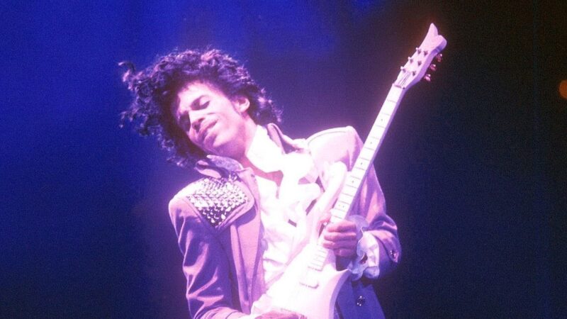 Prince cresce no Spotify após episódio final de 'Stranger Things'