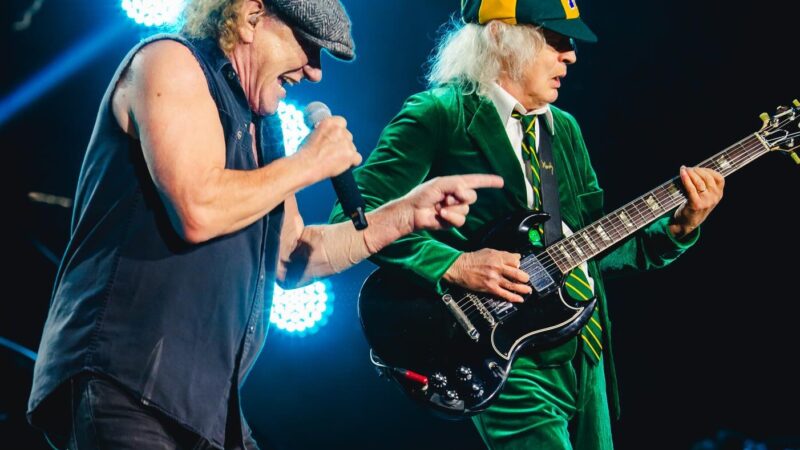 AC/DC realiza show histórico em São Paulo após 16 anos