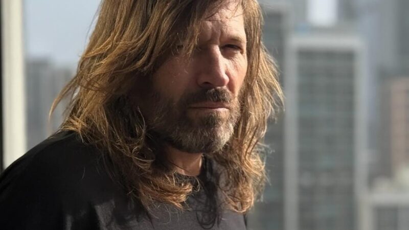 Evan Dando, do Lemonheads, é internado após ser acusado de enviar nudes a fã