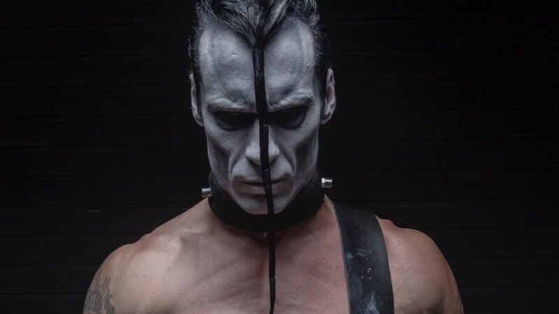 Doyle, guitarrista do Misfits, anuncia show no Brasil