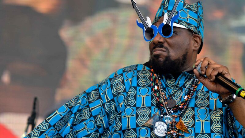 Afrika Bambaataa, pioneiro do hip-hop, morre aos 67 anos